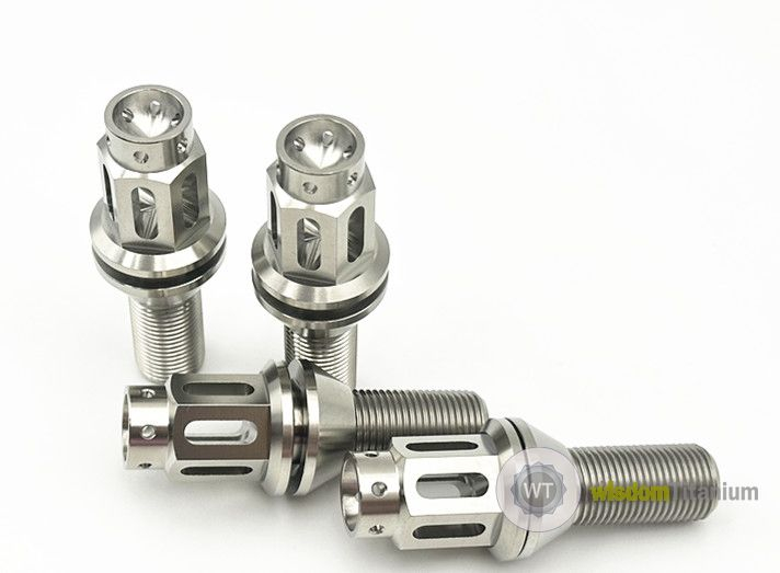 Customized Titanium Wheel Lug Bolts M14*1.25*28